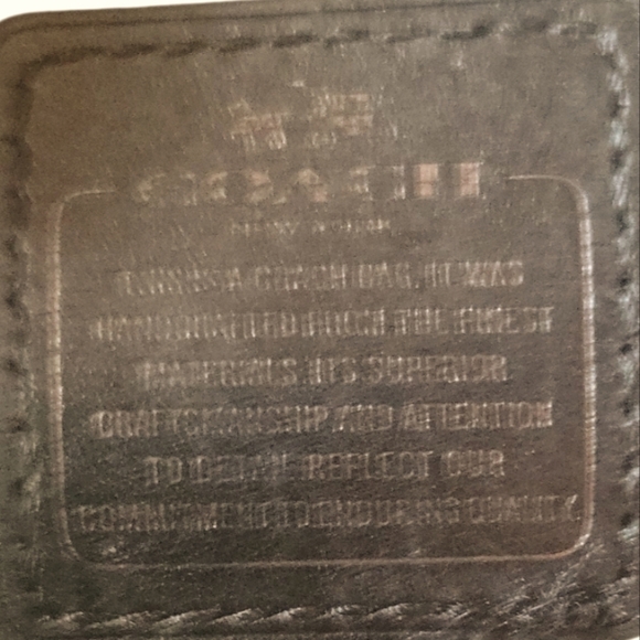 Coach Classic Quilt Black and Cream Exotic Embossed Crossbody Leather Clutch Bag - Picture 7 of 10